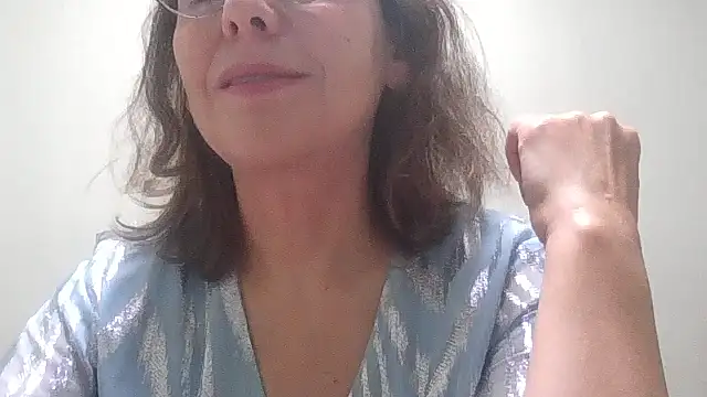 HollyJewel online show from November 18, 7:07 pm