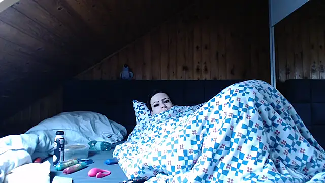 BoeseMoni1998 online show from October 26, 8:31 am