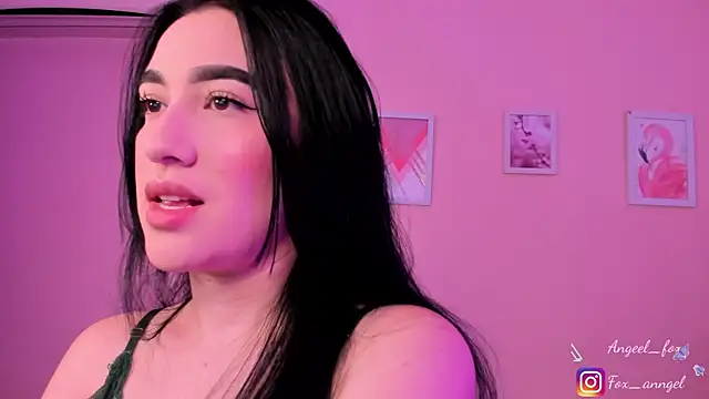 angeel fox online show from April 12, 4:45 pm