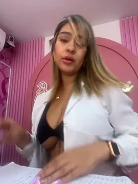 JoannaStanford online show from September 12, 8:31 pm