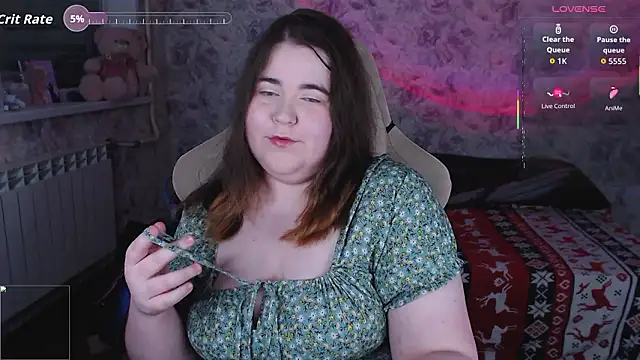 Estelle Hicks online show from February 8, 6:33 pm