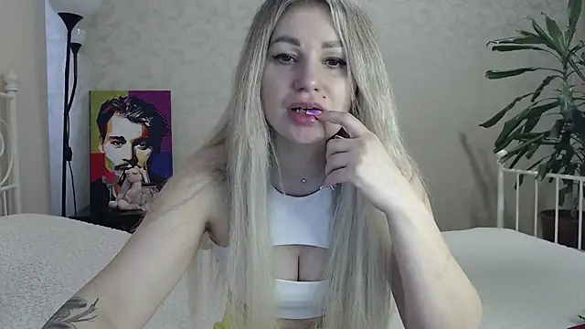 ShyEvaa online show from April 17, 10:51 am