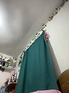 Snapshot of indiegirl666 chatting on January 9, 2:47 am indiegirl666 online show from January 9, 2:47 am