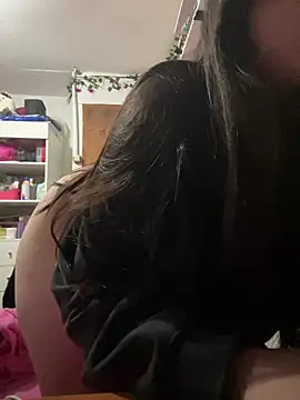 Snapshot of indiegirl666 chatting on February 22, 4:02 am indiegirl666 online show from February 22, 4:02 am