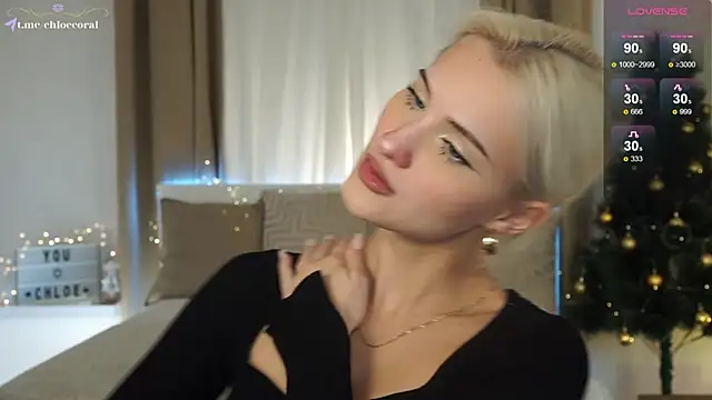 Snapshot of ChloeCoral chatting on December 12, 6:42 pm ChloeCoral online show from December 12, 6:42 pm