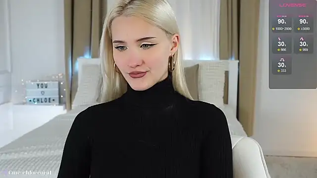 Snapshot of ChloeCoral chatting on February 17, 8:58 pm ChloeCoral online show from February 17, 8:58 pm