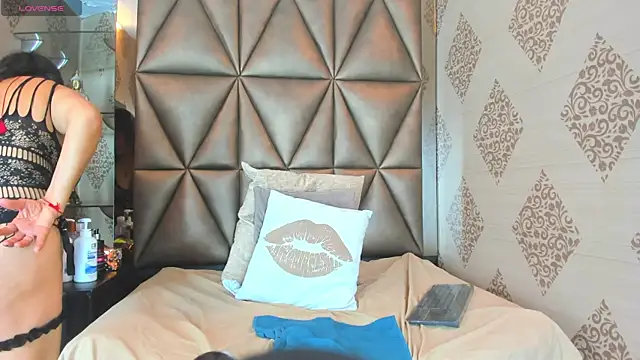 Celeste Baker  online show from March 22, 11:53 am