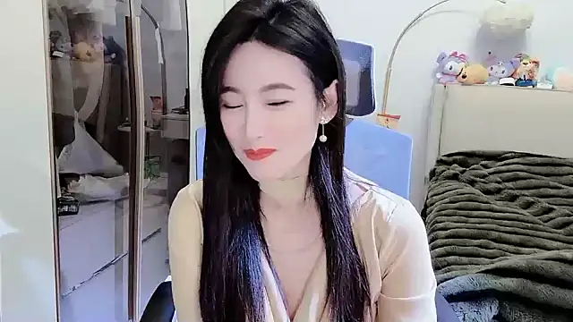 Snapshot of FeiFei-babe chatting on February 23, 1:42 pm FeiFei-babe online show from February 23, 1:42 pm