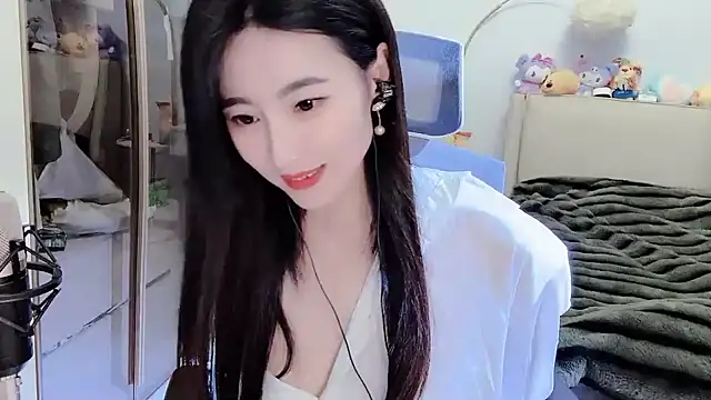 Snapshot of FeiFei-babe chatting on February 23, 4:46 pm FeiFei-babe online show from February 23, 4:46 pm