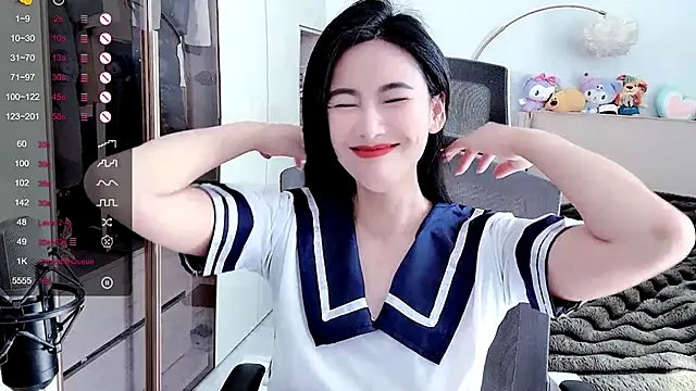 Snapshot of FeiFei-babe chatting on February 25, 5:08 am FeiFei-babe online show from February 25, 5:08 am