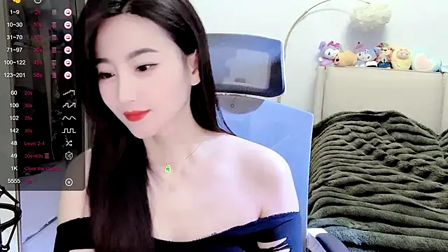 Snapshot of FeiFei-babe chatting on March 1, 2:44 pm FeiFei-babe online show from March 1, 2:44 pm
