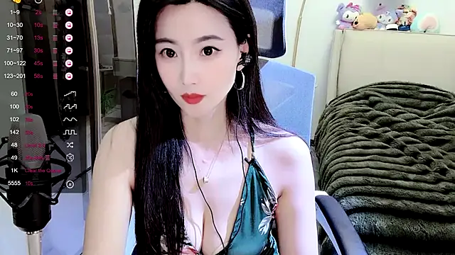 Snapshot of FeiFei-babe chatting on March 11, 2:29 pm FeiFei-babe online show from March 11, 2:29 pm