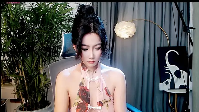 Snapshot of FeiFei-babe chatting on October 13, 12:49 pm FeiFei-babe online show from October 13, 12:49 pm