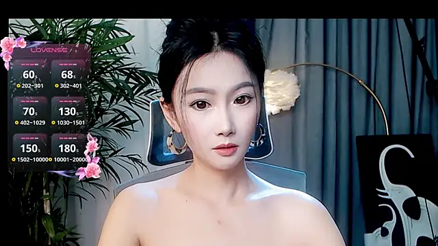 Snapshot of FeiFei-babe chatting on October 20, 1:44 pm FeiFei-babe online show from October 20, 1:44 pm