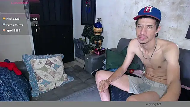 master and sumisse online show from October 22, 8:14 am