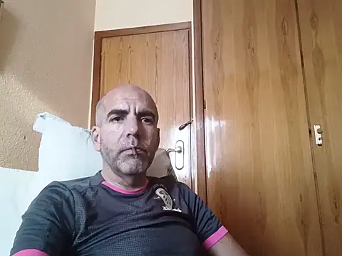 Snapshot of Witmill3333 chatting on August 2, 6:34 am Witmill3333 online show from August 2, 6:34 am