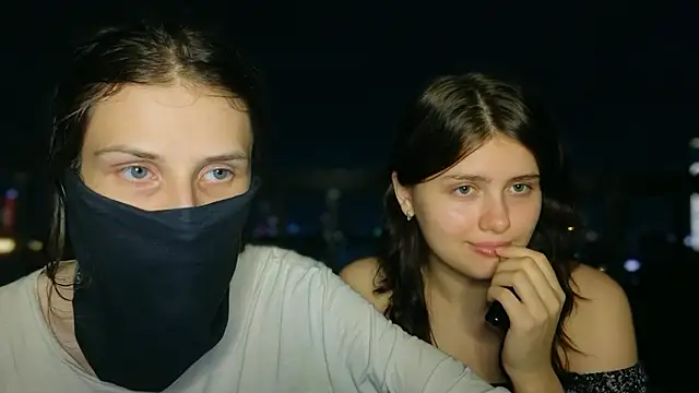 Snapshot of TimotheeChalawet chatting on December 6, 3:22 pm TimotheeChalawet online show from December 6, 3:22 pm