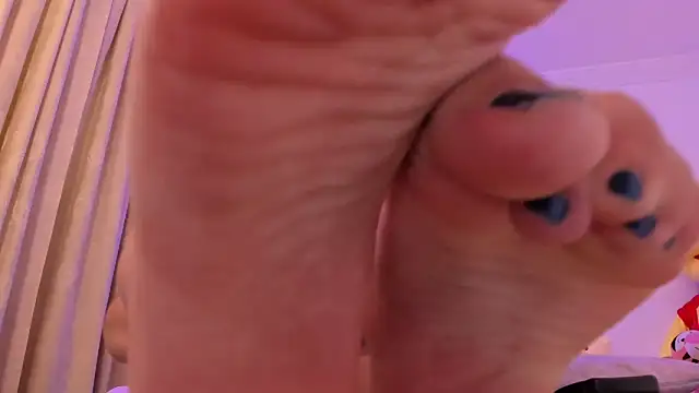 shanel taylor online show from February 4, 4:15 am