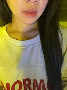 minmin2kk5 online show from December 14, 3:50 pm