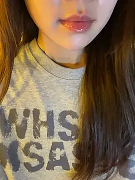 minmin2kk5 online show from April 2, 6:55 am