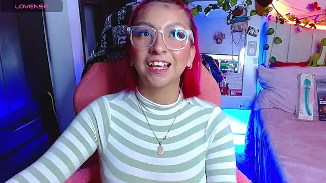 Littlerouse  online show from January 19, 7:01 am