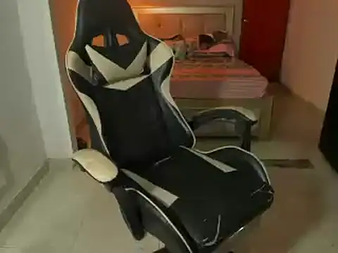 naomi berckley online show from March 19, 9:38 am