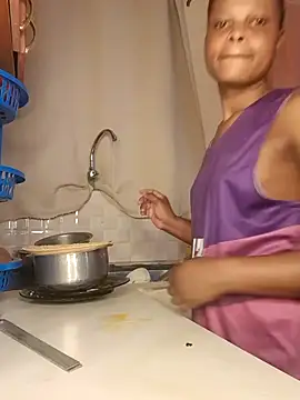 Freya 004 online show from December 5, 9:51 am