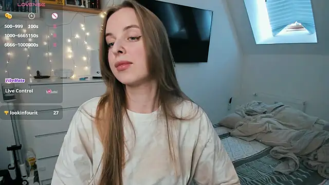 violet blue eyes online show from April 15, 1:07 pm