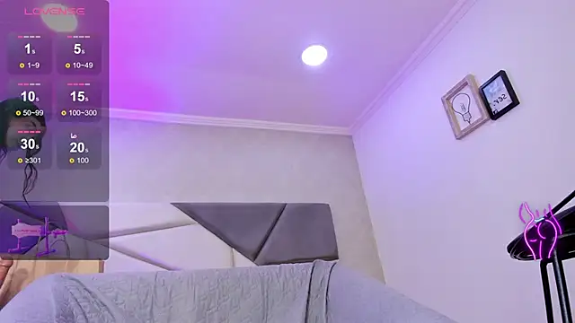 saracaball  online show from February 10, 4:30 am