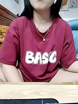 cream1299 online show from March 5, 12:00 pm