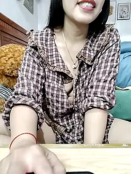 cream1299 online show from March 10, 12:40 am