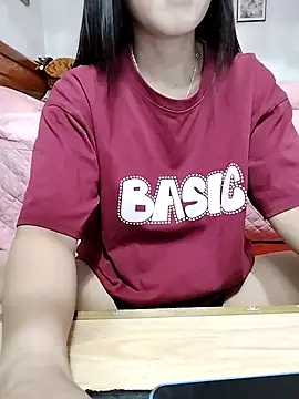 cream1299 online show from September 18, 11:45 am