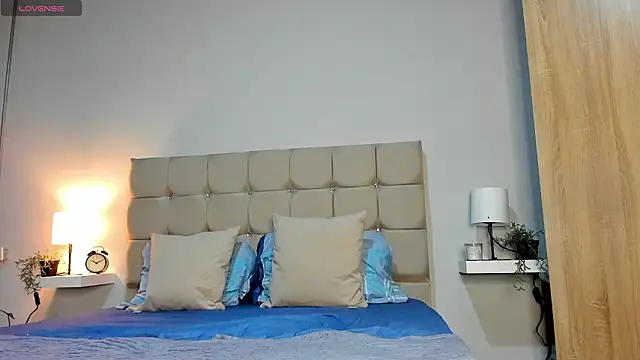 Camille Cedrik online show from March 10, 10:59 pm