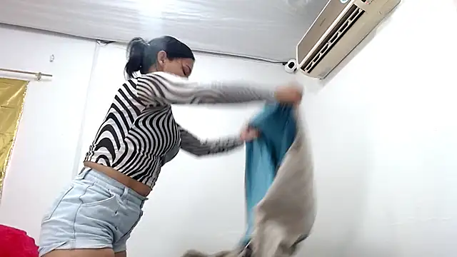 camilavagina24 online show from January 18, 5:37 pm