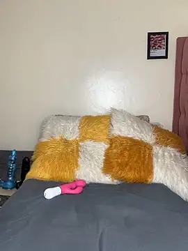 Wendy smal - online show from February 20, 12:49 pm