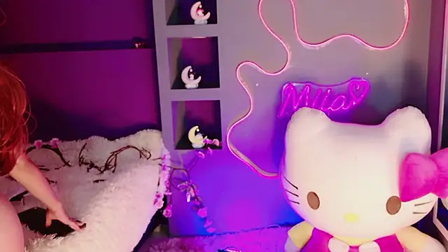 miia  baker online show from April 2, 1:31 pm