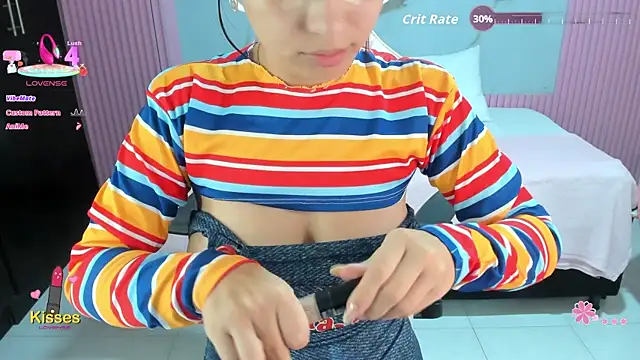 Snapshot of Yuli_16 chatting on June 3, 2:44 pm Yuli 16 online show from June 3, 2:44 pm