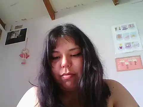 scarletttlove online show from April 10, 6:23 pm