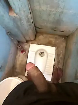 Snapshot of bangaloresexyguy chatting on February 11, 4:06 am bangaloresexyguy online show from February 11, 4:06 am