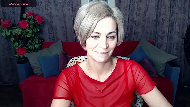 Snapshot of Blonde_lola444 chatting on December 26, 8:11 pm Blonde lola444 online show from December 26, 8:11 pm