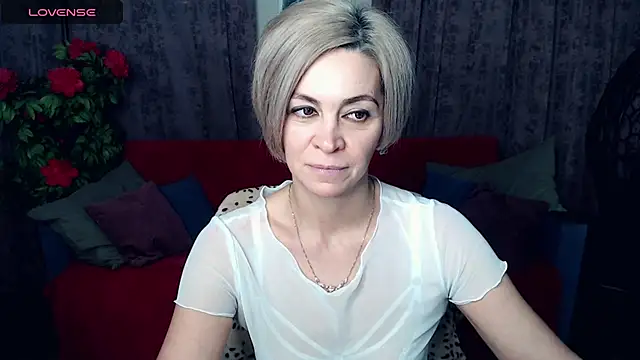 Snapshot of Blonde_lola444 chatting on January 12, 11:26 pm Blonde lola444 online show from January 12, 11:26 pm