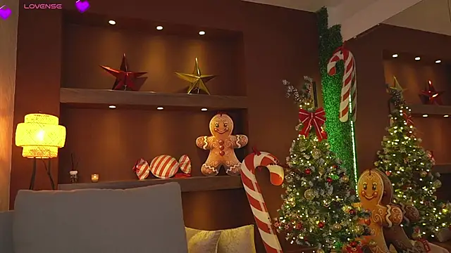 JustinneJade online show from December 19, 5:25 am