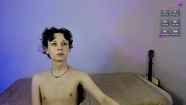 Vampirella GS online show from February 9, 1:35 pm