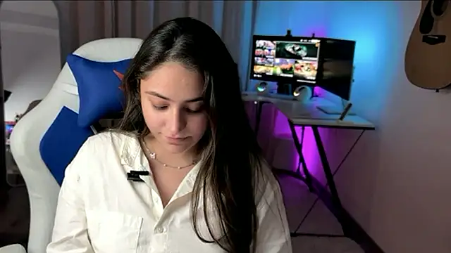 demieliss online show from March 7, 6:16 pm