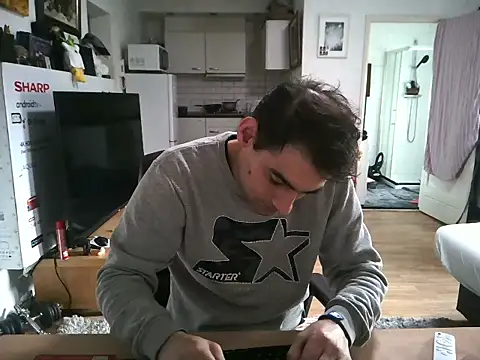 Snapshot of mihaimichael chatting on January 19, 10:52 am mihaimichael online show from January 19, 10:52 am