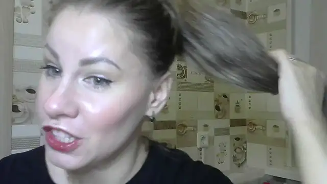 TherestlessKitty online show from December 6, 6:15 am