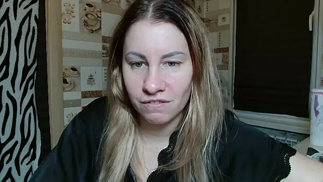 TherestlessKitty online show from April 13, 10:15 pm