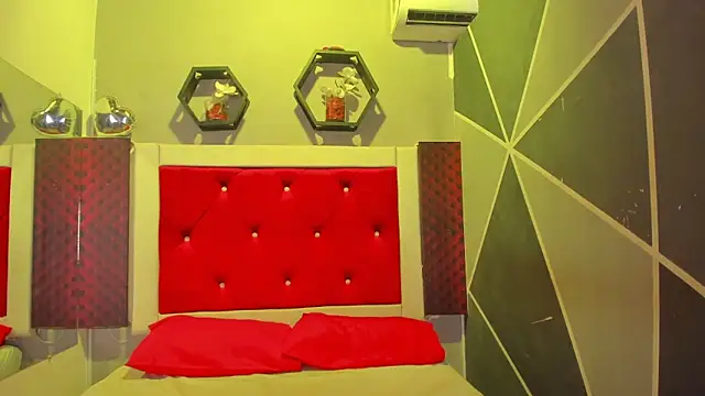 Karoll014 online show from February 9, 12:09 pm