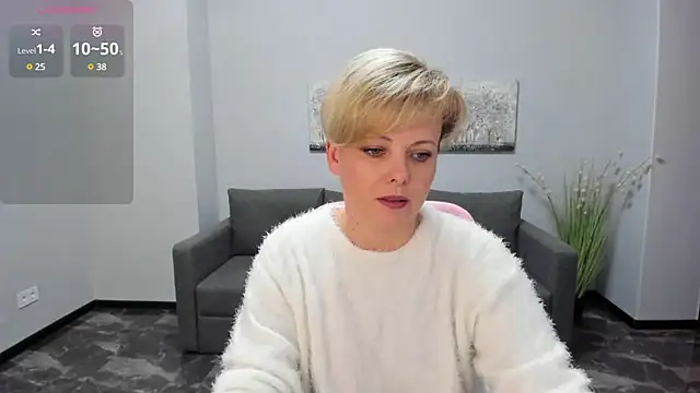 Julia Wilsone online show from January 16, 12:53 pm