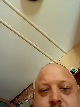 Snapshot of tjmacksjr chatting on April 2, 4:26 pm tjmacksjr online show from April 2, 4:26 pm